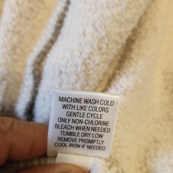 Croft & Barrow Patterned Gray Teddy Jacket - Picture 16 of 16